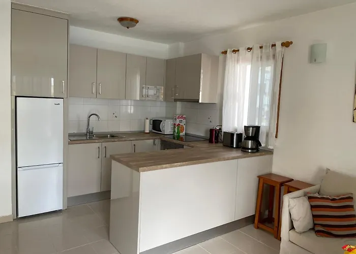 Playa De La Arena * Пуэрто-де-Сантьяго